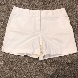 NWT white Tommy Hilfiger shorts size 8